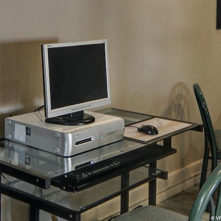 Quality Inn & Suites Уэтерфорд Экстерьер фото