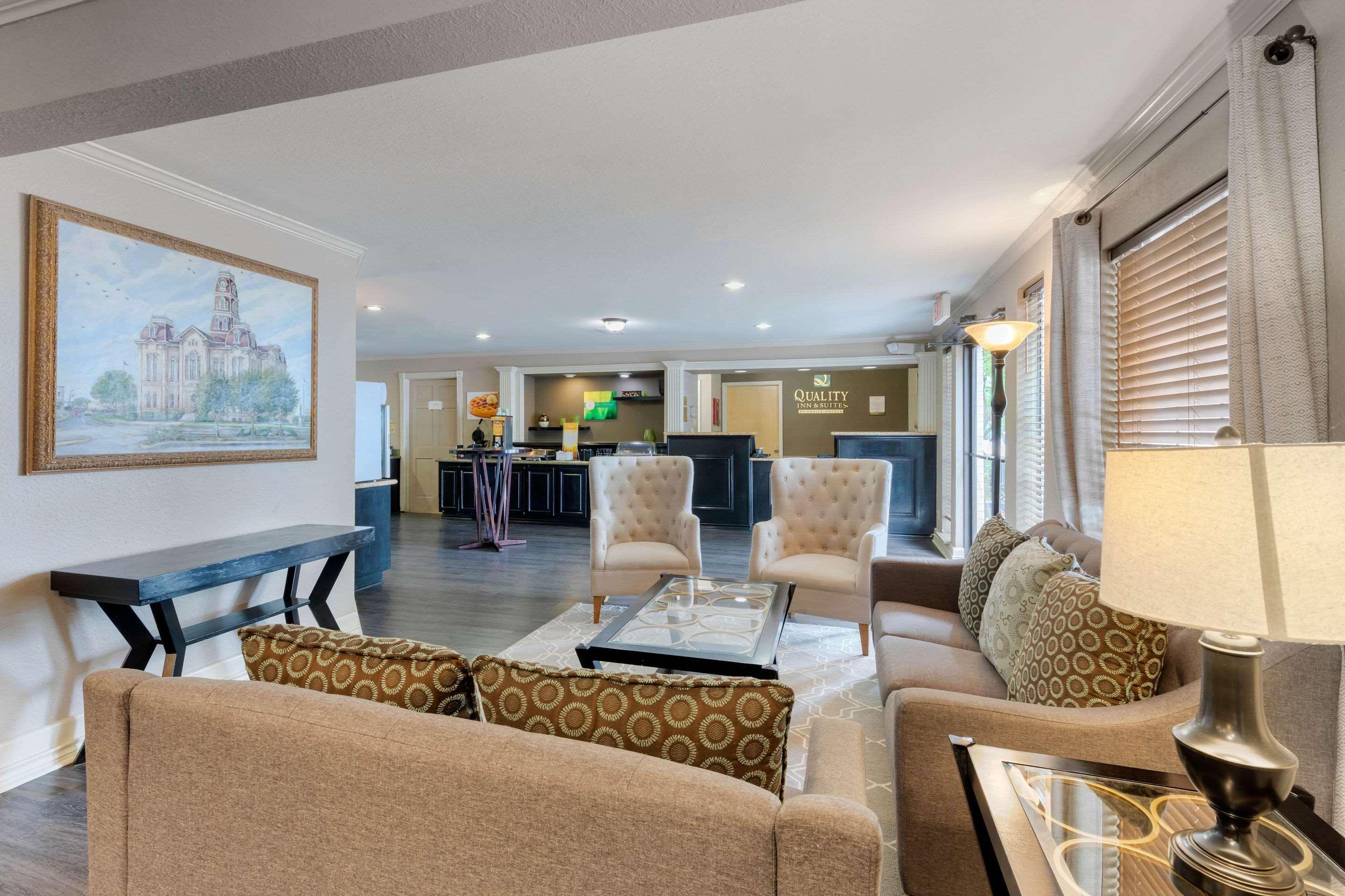 Quality Inn & Suites Уэтерфорд Экстерьер фото