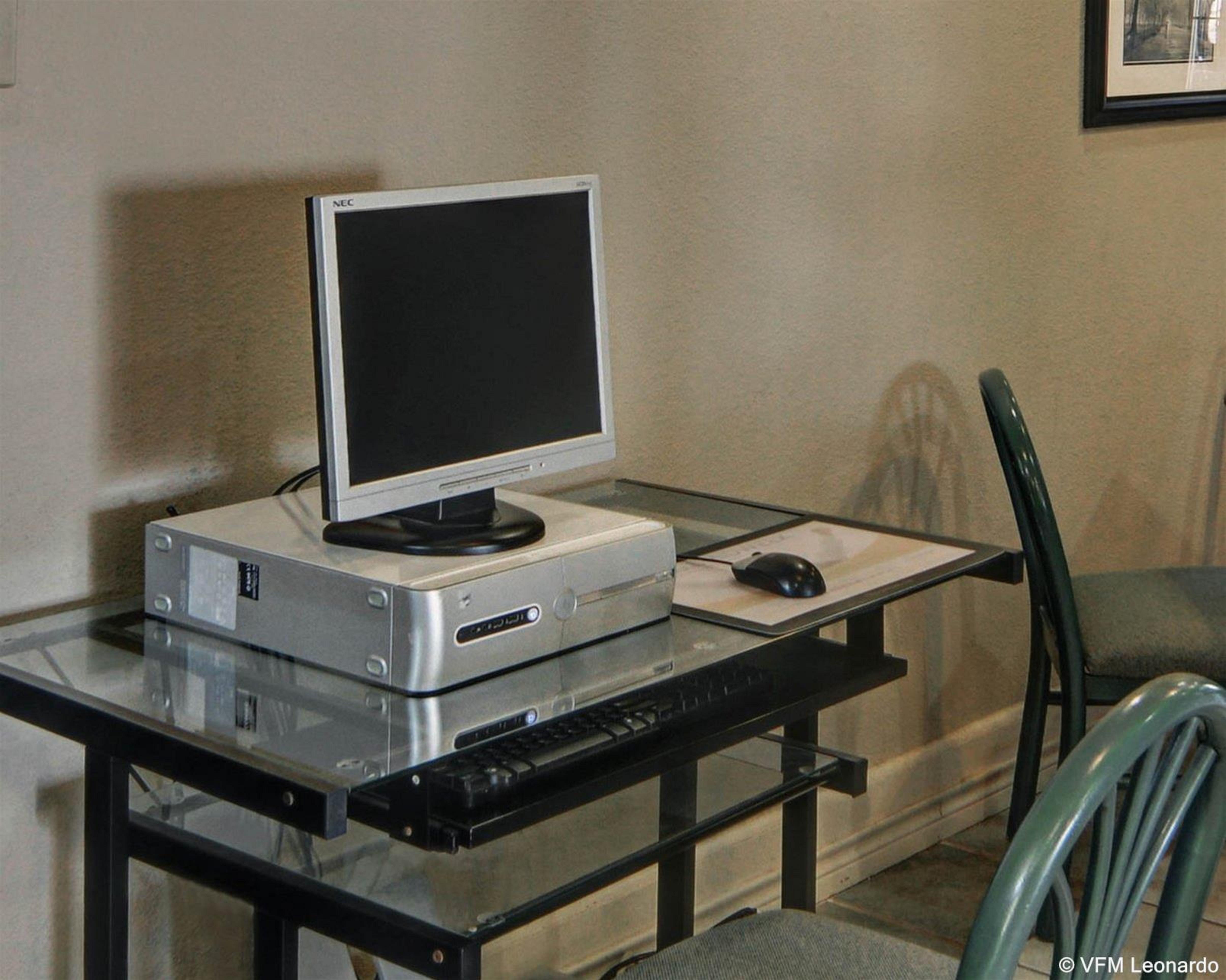 Quality Inn & Suites Уэтерфорд Экстерьер фото