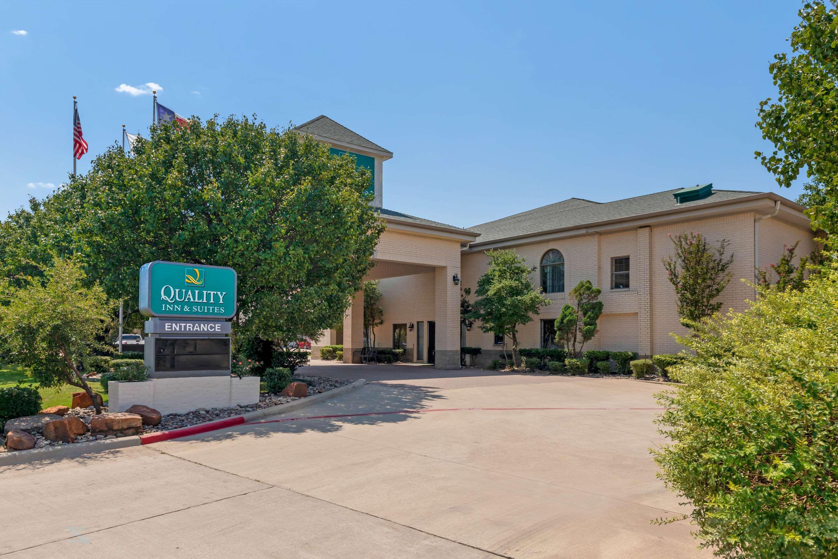 Quality Inn & Suites Уэтерфорд Экстерьер фото