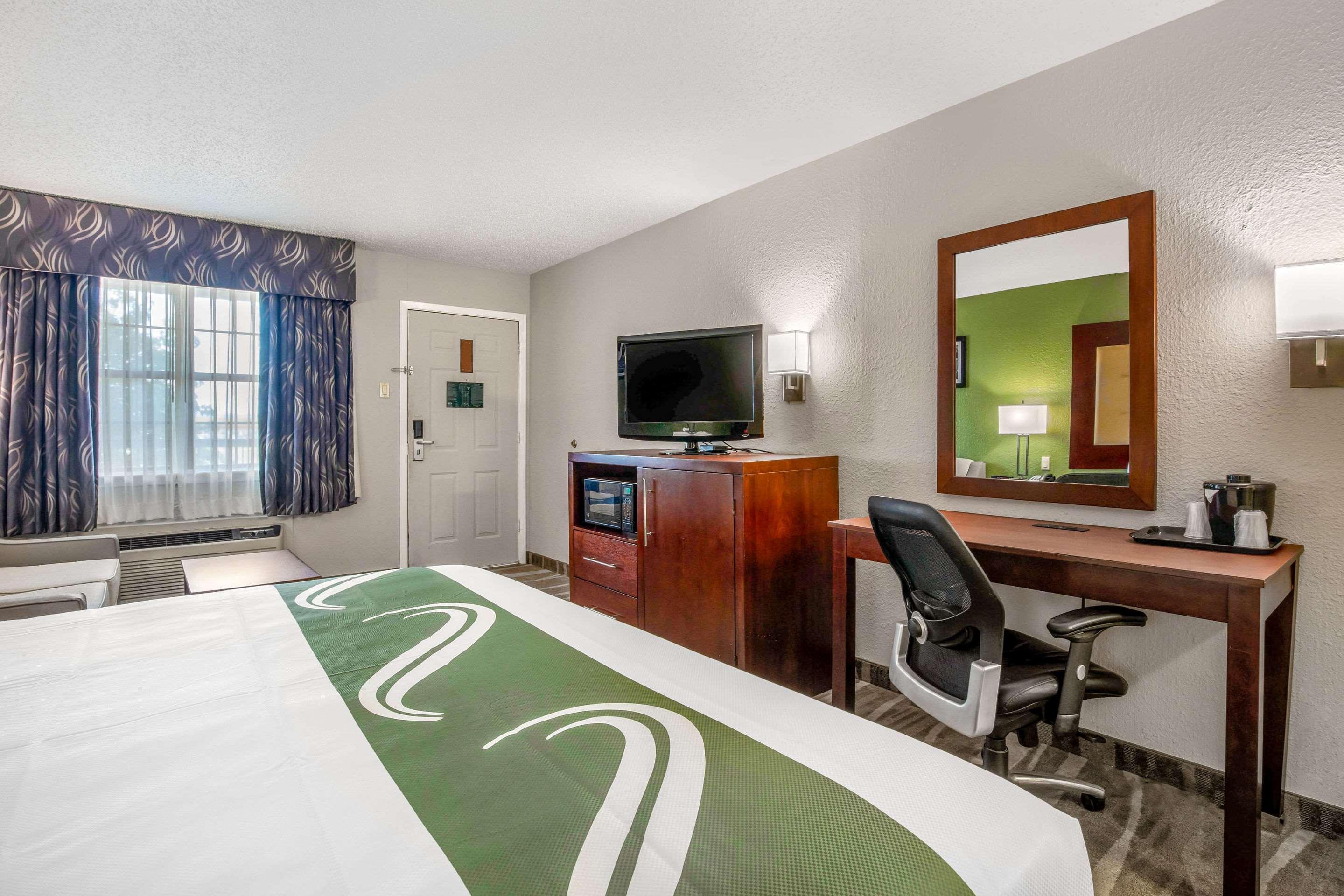 Quality Inn & Suites Уэтерфорд Экстерьер фото