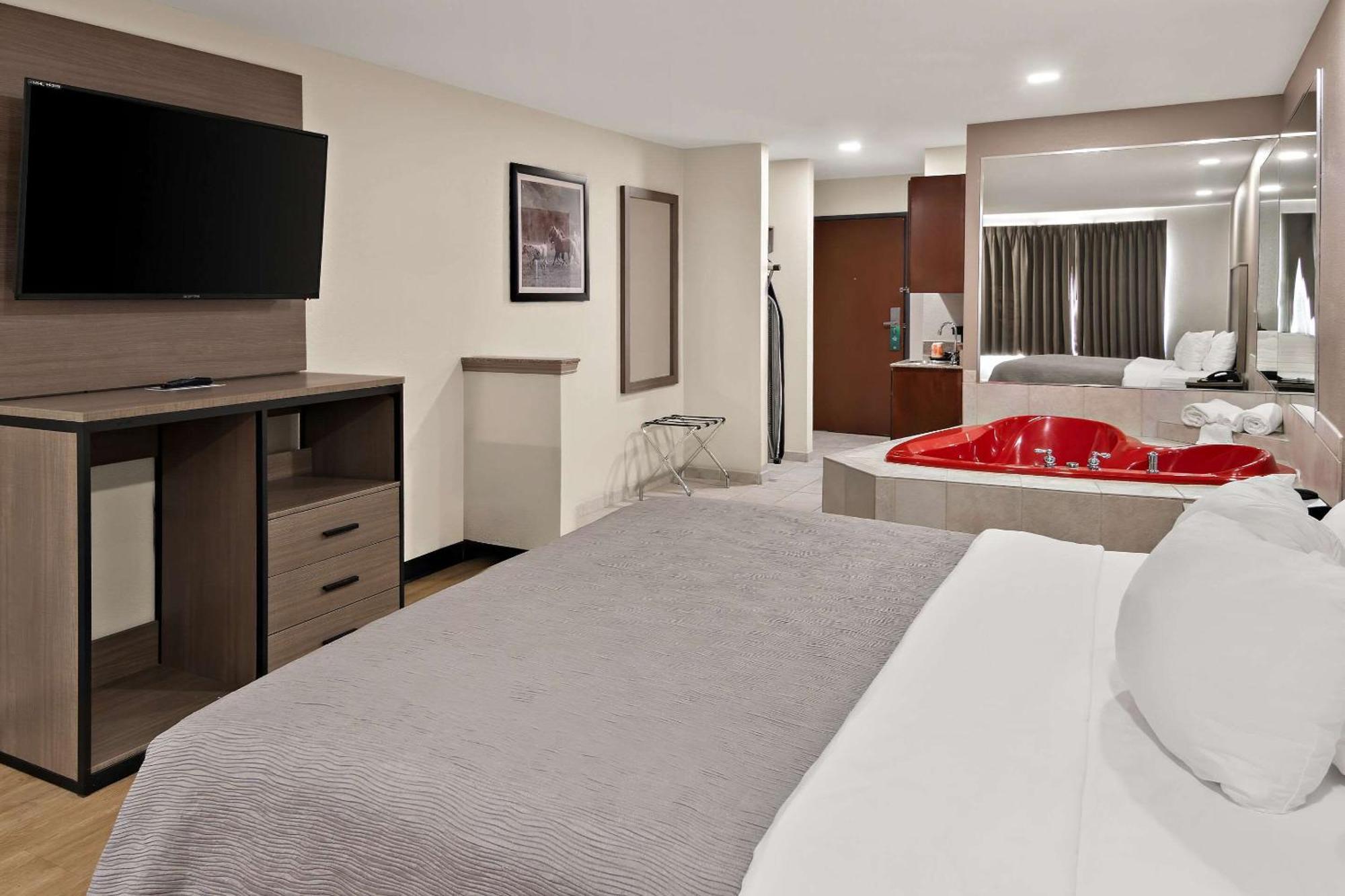 Quality Inn & Suites Уэтерфорд Экстерьер фото