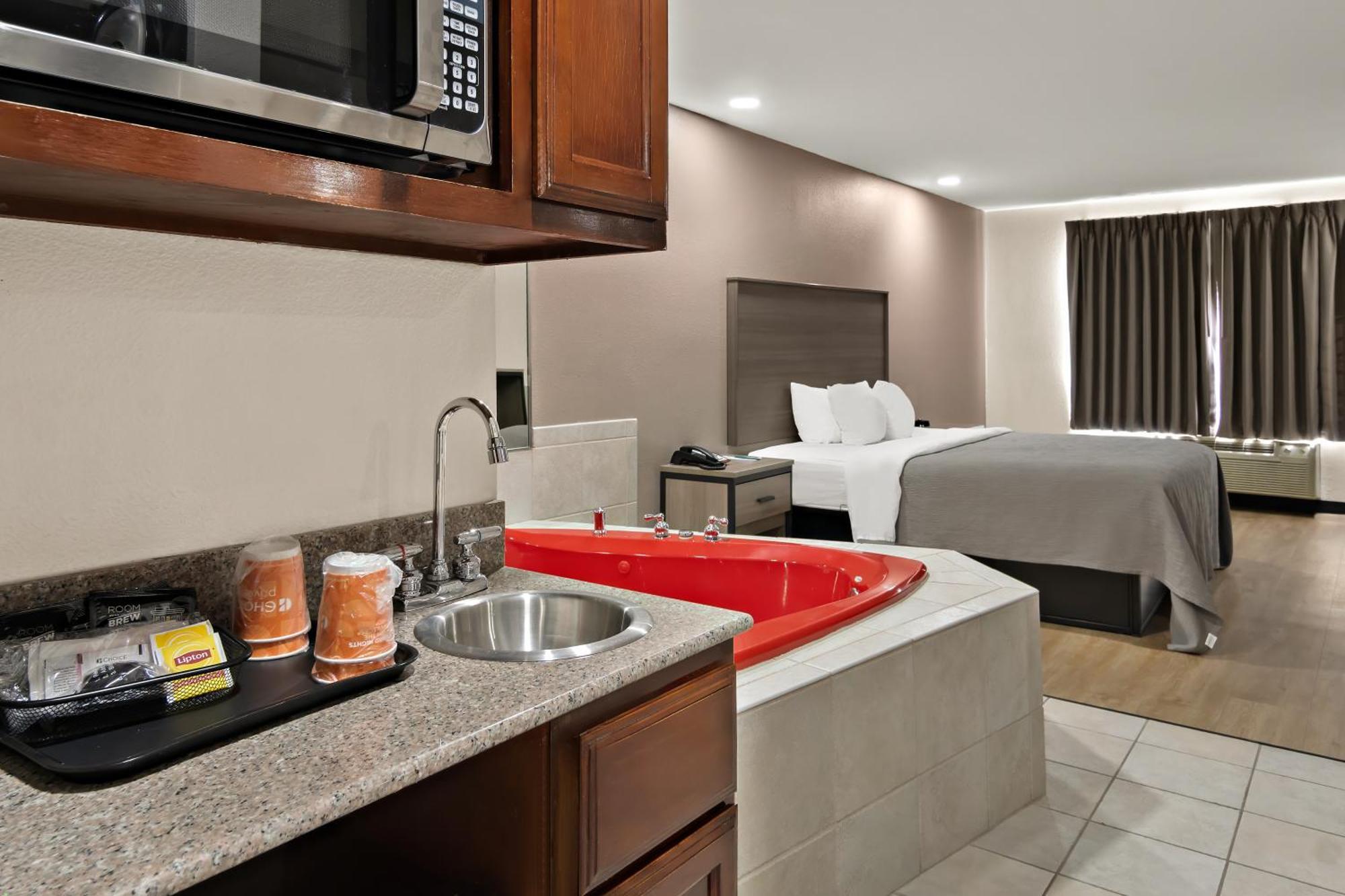 Quality Inn & Suites Уэтерфорд Экстерьер фото